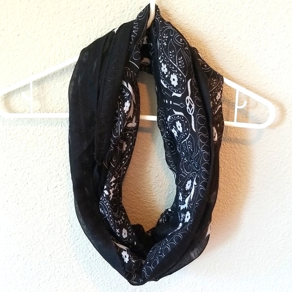 3 for $15 Infinity Scarf / Bandana - Picture 2 of 3